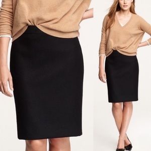 J Crew Black Wool Pocket Classic Academia Preppy Straight Pencil Skirt Size 4